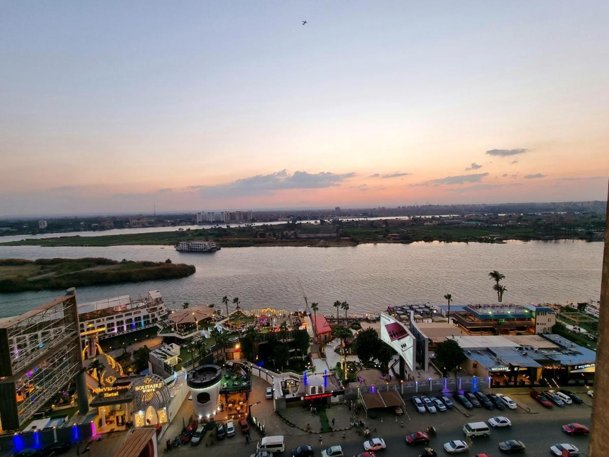 Appartamento Amazing Nile View&Pyramids Il Il Cairo Esterno foto